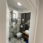 شقة Cani