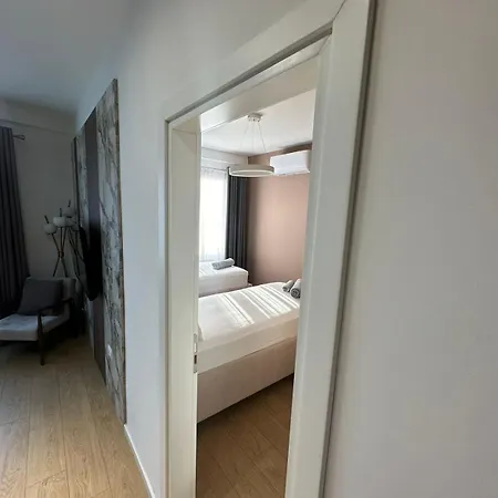 Cani Apartament Tirana